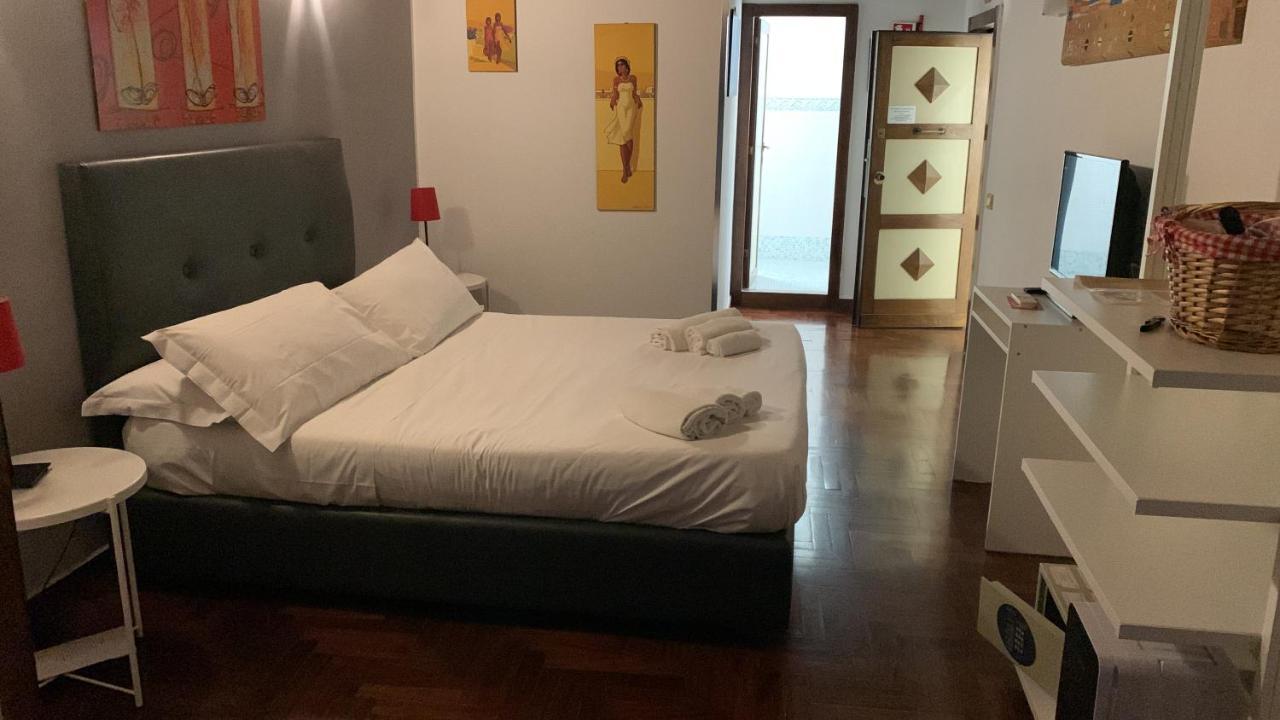 Suite Artis Barberini Рим Екстериор снимка